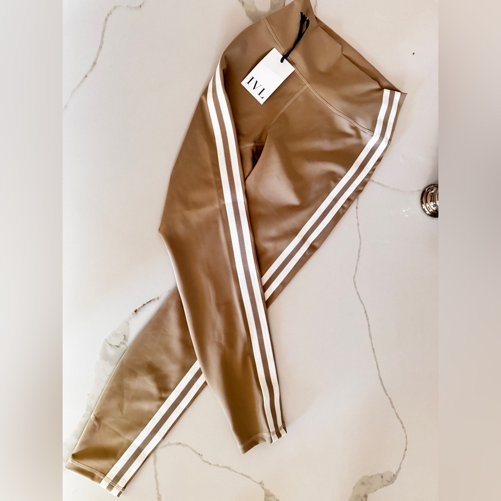IVL Tan Leggings with White Double Stripes Size 4 NWT